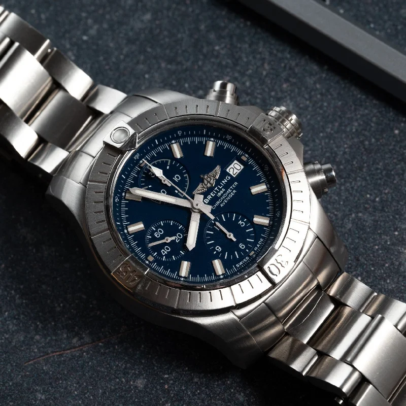 Breitling Avenger Chronograph