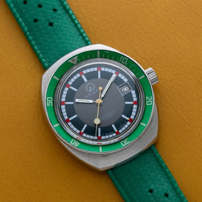 Aquadive Cushion Case Diver